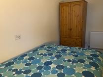 Property to rent in 72 Esslemont AV