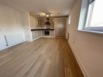Property to rent in Mulberry Road, Renfrew