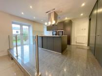 Property to rent in Fife Crescent, Bothwell