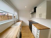 Property to rent in Kames Road, Shotts, ML7 4JD