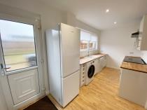 Property to rent in Kames Road, Shotts, ML7 4JD