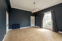 Property to rent in Gillsland Road, Merchiston, Edinburgh