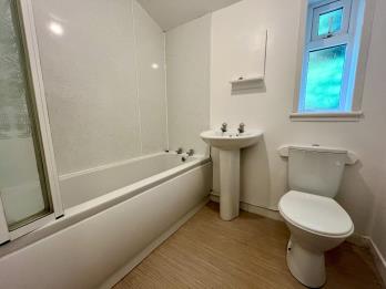 Property to rent in 21 Bedford Place, GL, Aberdeen, AB24 3PA