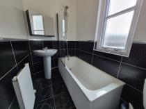 Property to rent in Mannfield Avenue, Bonnybridge, FK4 2DA