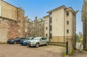 Property to rent in Victoria Road, Dundee, DD1 2NY