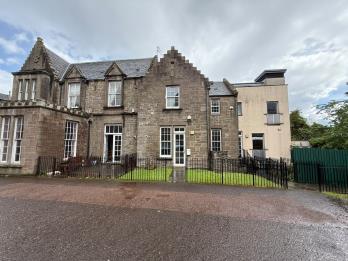 Property to rent in Perth Road, Dundee