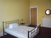 Property to rent in Colinton Road