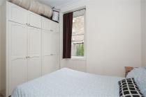 Property to rent in Roseburn Place