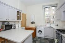 Property to rent in Roseburn Place