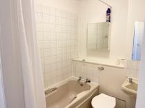 Property to rent in 177, pleasance, edinburgh