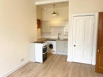 Property to rent in 11/11 Tay Street