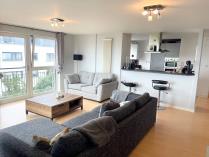 Property to rent in 2/14 East Pilton Farm Avenue