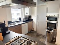 Property to rent in 2/14 East Pilton Farm Avenue