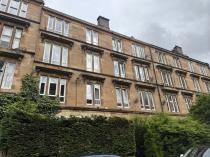 Property to rent in 0/1 85 Roslea Drive