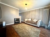 Property to rent in Breadie Drive