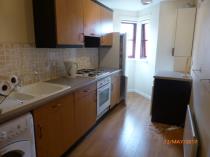 Property to rent in 2/2 at 18 oban drive