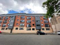Property to rent in Avenuepark Street 3/2 at 63