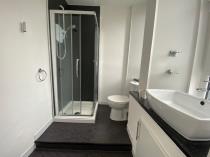 Property to rent in 3/1 267 Crow Road
