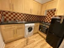 Property to rent in 3/1 267 Crow Road