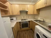 Property to rent in 1/2. 27 Kennoway Drive. Thornwood G11 7TX
