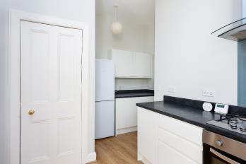 Property to rent in Bruntsfield Place, Bruntsfield, Edinburgh, EH10 4EQ