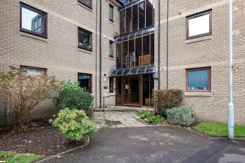 Property to rent in Belhaven Place, Morningside, Edinburgh, EH10 5JN