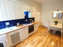 Property to rent in Kenmure Avenue