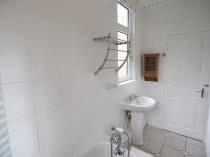 Property to rent in Kenmure Avenue