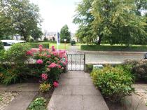 Property to rent in Windsor Gardens