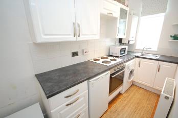 Property to rent in Balmoral Place, Ground Floor Right, Aberdeen, AB10