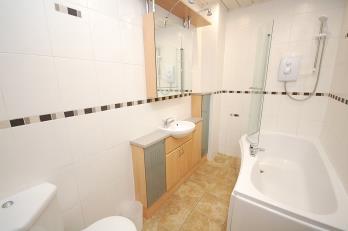 Property to rent in Balmoral Place, Ground Floor Right, Aberdeen, AB10