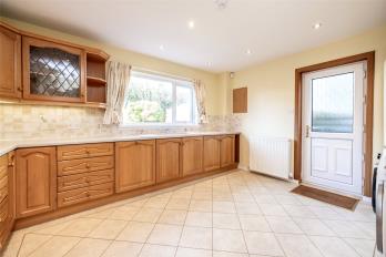 Property to rent in Kirkbrae Avenue, Cults, Aberdeen, AB15