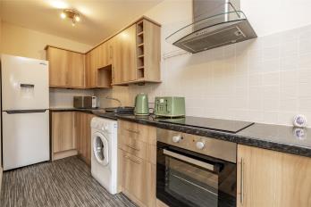 Property to rent in Great Northern Road, Aberdeen, AB24