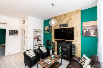 Property to rent in Forest Avenue, Aberdeen, AB15