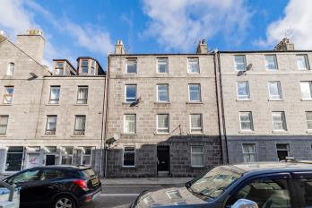 Property to rent in Charlotte Street, 2nd Floor Right, Aberdeen, AB25