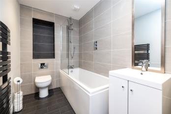 Property to rent in Union Street, Aberdeen, AB11