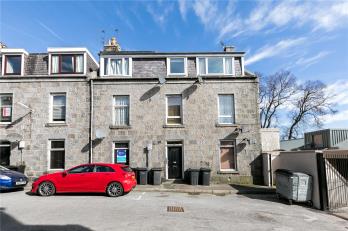 Property to rent in Rosebank Place, Aberdeen, AB11