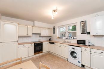 Property to rent in Stanley Street, Aberdeen, AB10