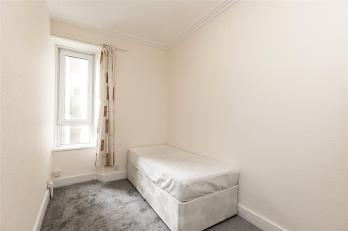 Property to rent in George Street, Aberdeen, AB25