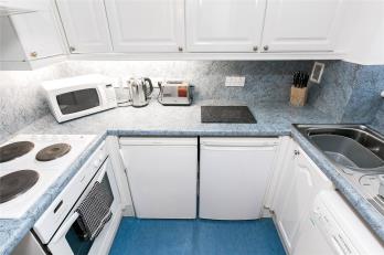 Property to rent in Whitehall Place, Aberdeen, AB25