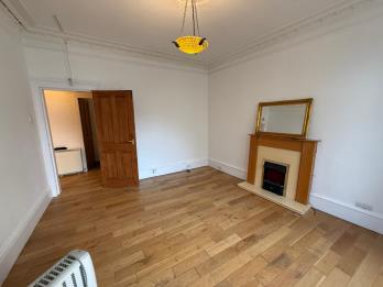 Property to rent in 6 F 2/1, Whitehall Crescent, Dundee, DD1 4AU