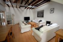 Property to rent in Hanover Street