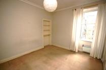 Property to rent in Dumbarton Road