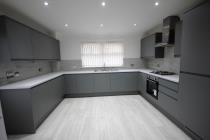 Property to rent in CASTLEVIEW AVENUE GALSTON