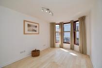 Property to rent in 564 Dumbarton Road