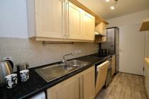 Property to rent in 564 Dumbarton Road