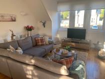 Property to rent in Glasgow Road, BLanefield