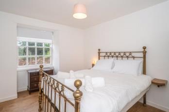 Property to rent in Canongate, Edinburgh, EH8 8BP