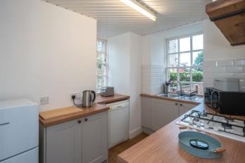 Property to rent in Canongate, Edinburgh, EH8 8BP