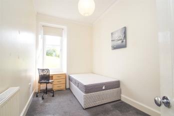 Property to rent in Royal Park Terrace, Abbeyhill, Edinburgh, EH8 8JA
